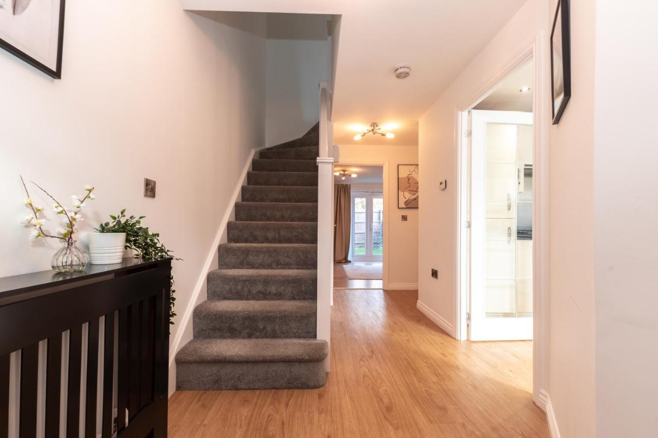 Cheerful 3 Bedroom House - Sleeps 7 Alwalton Esterno foto