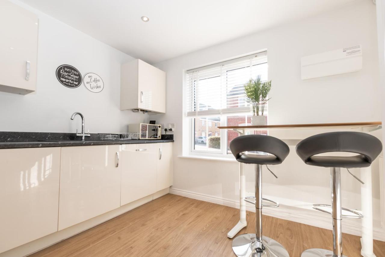 Cheerful 3 Bedroom House - Sleeps 7 Alwalton Esterno foto